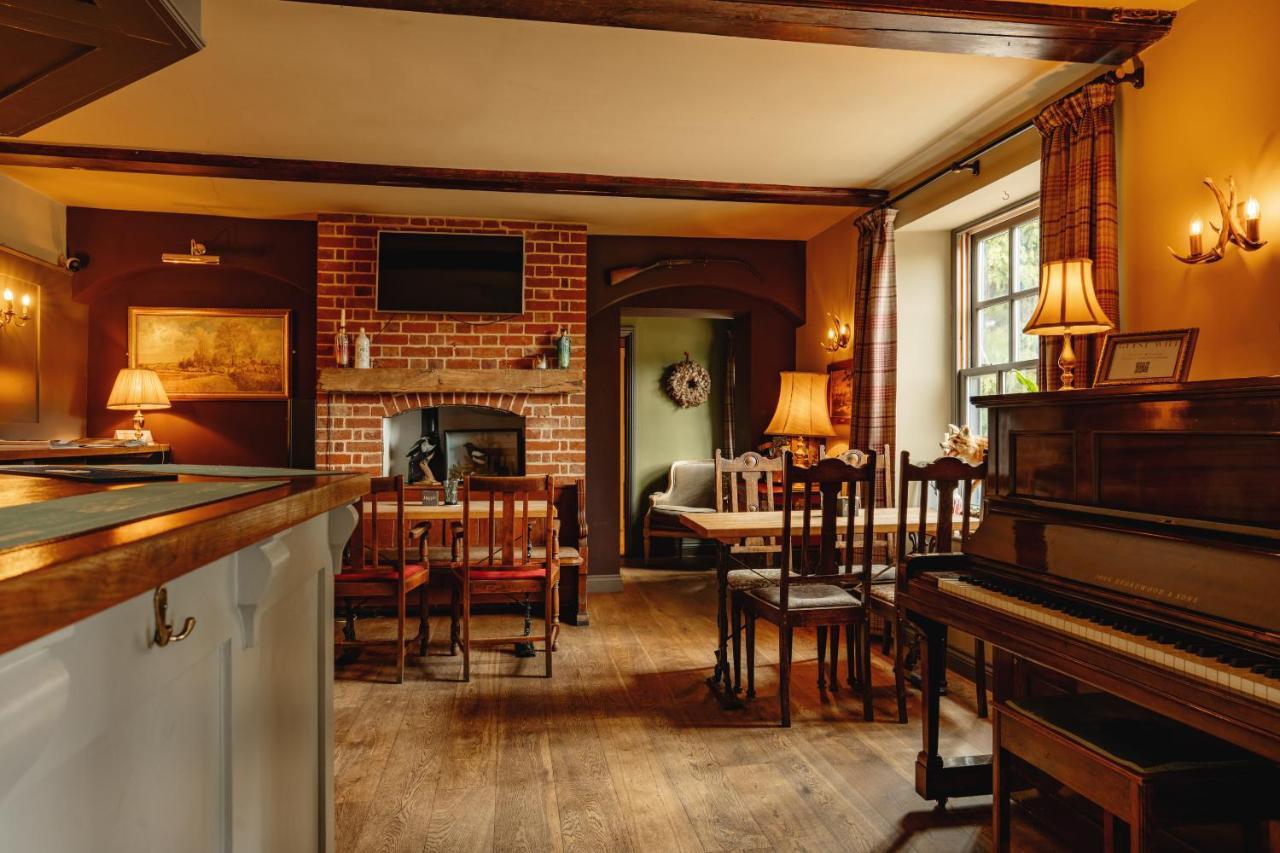 Wheatacre White Lion Hotel Burgh Saint Peter Екстериор снимка