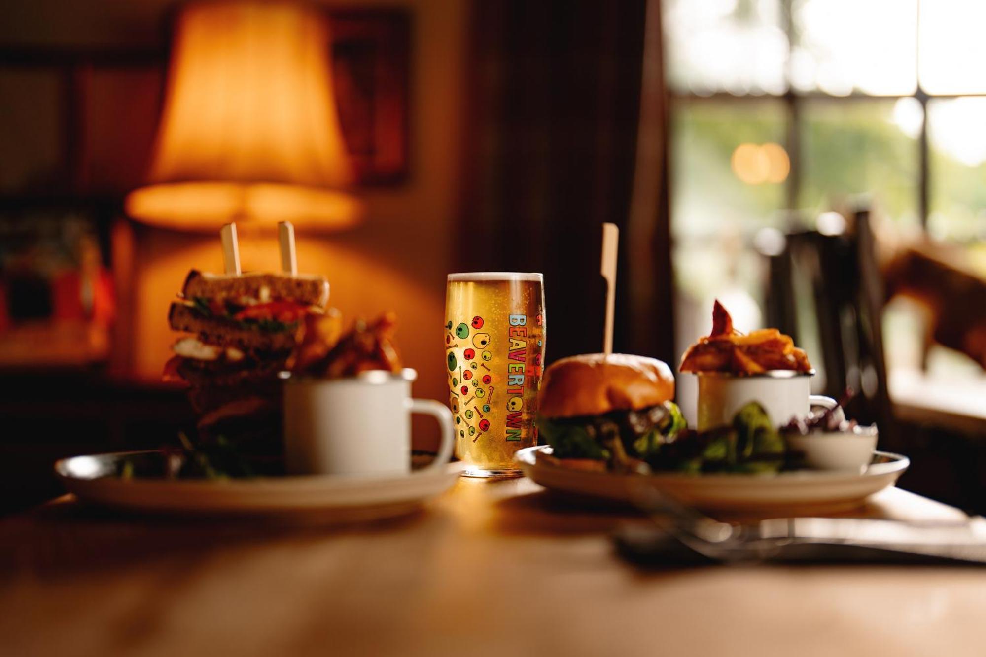 Wheatacre White Lion Hotel Burgh Saint Peter Екстериор снимка