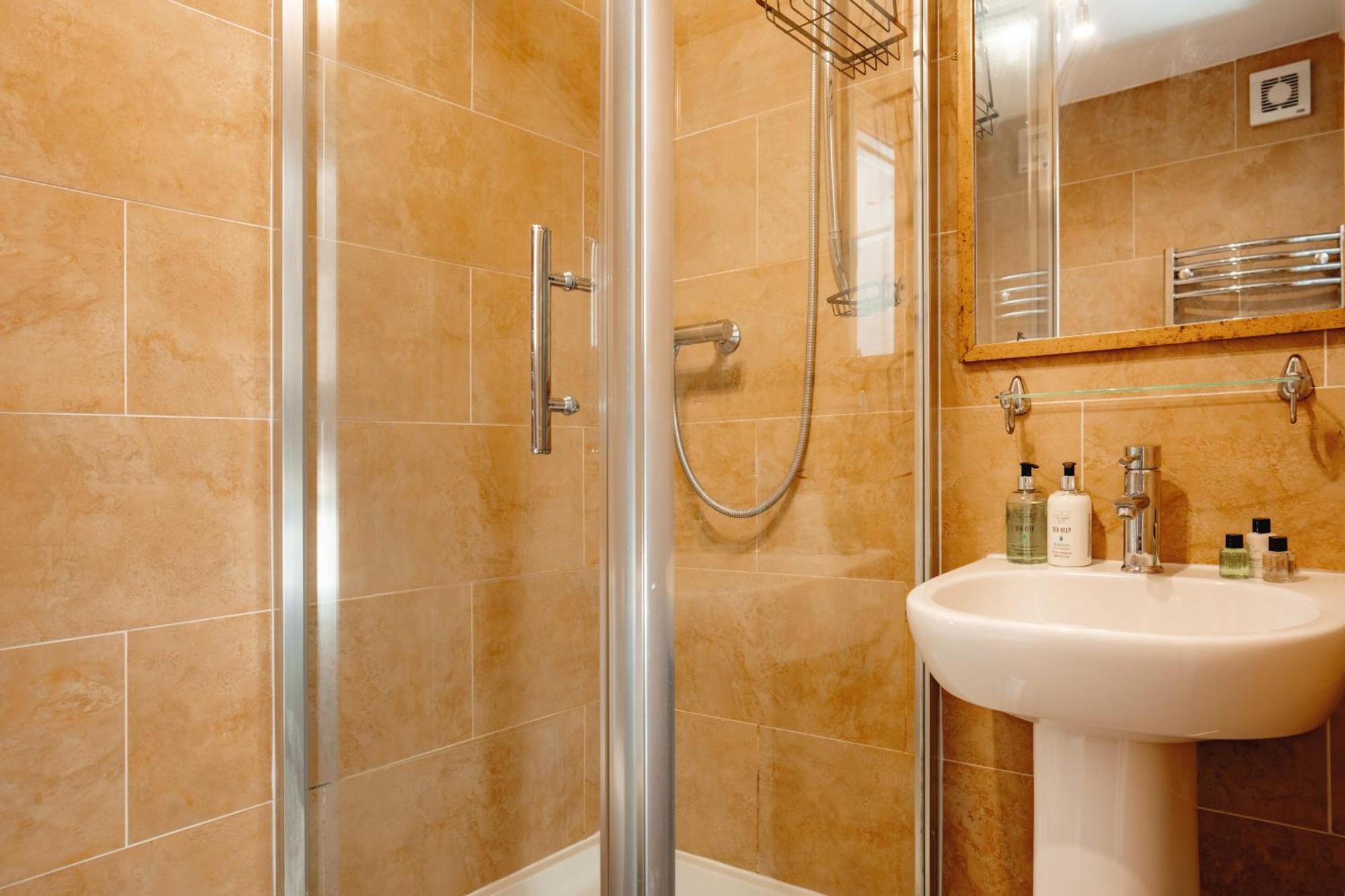 Wheatacre White Lion Hotel Burgh Saint Peter Екстериор снимка